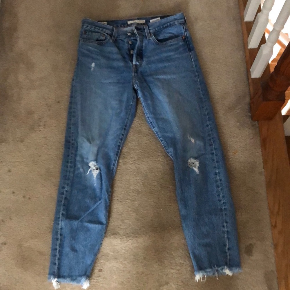 Ripped Levi wedgie jeans